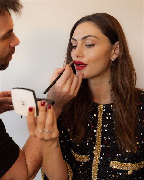 phoebe tonkin chanel makeup